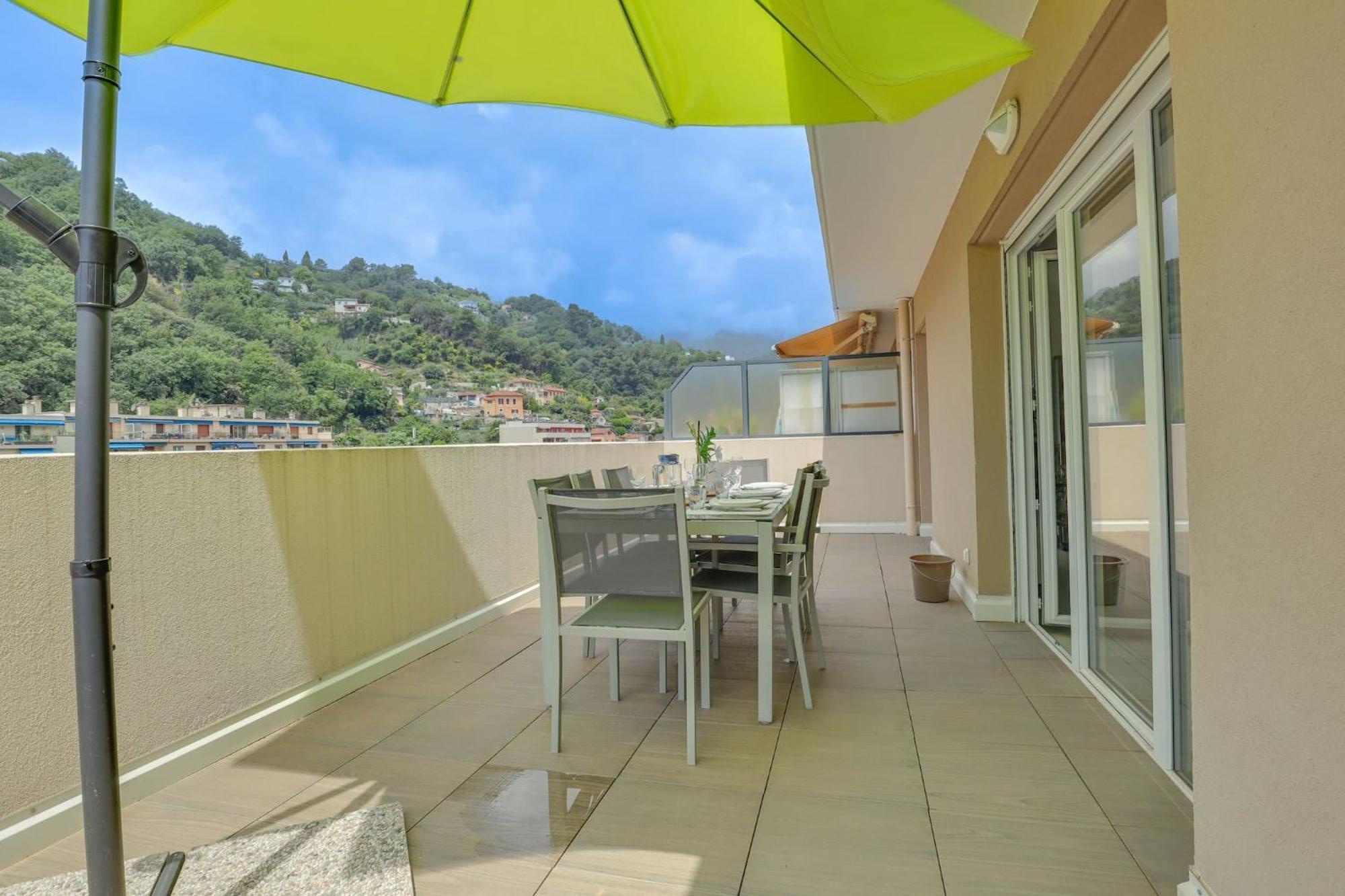 מנטון Spacieux Rooftop Parking, Terrasse Ensoleillee מראה חיצוני תמונה