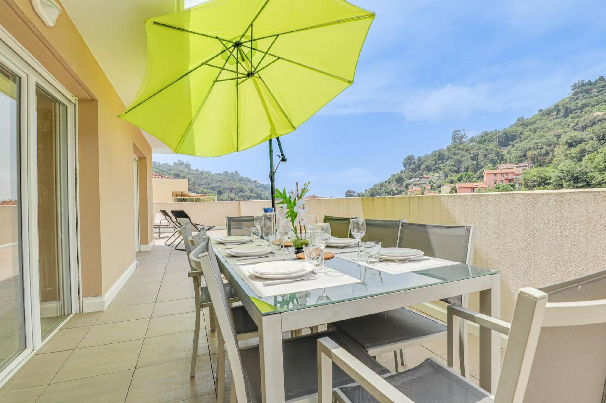 מנטון Spacieux Rooftop Parking, Terrasse Ensoleillee מראה חיצוני תמונה