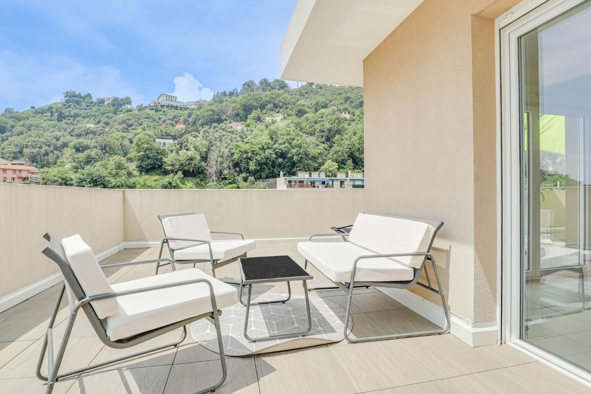 מנטון Spacieux Rooftop Parking, Terrasse Ensoleillee מראה חיצוני תמונה