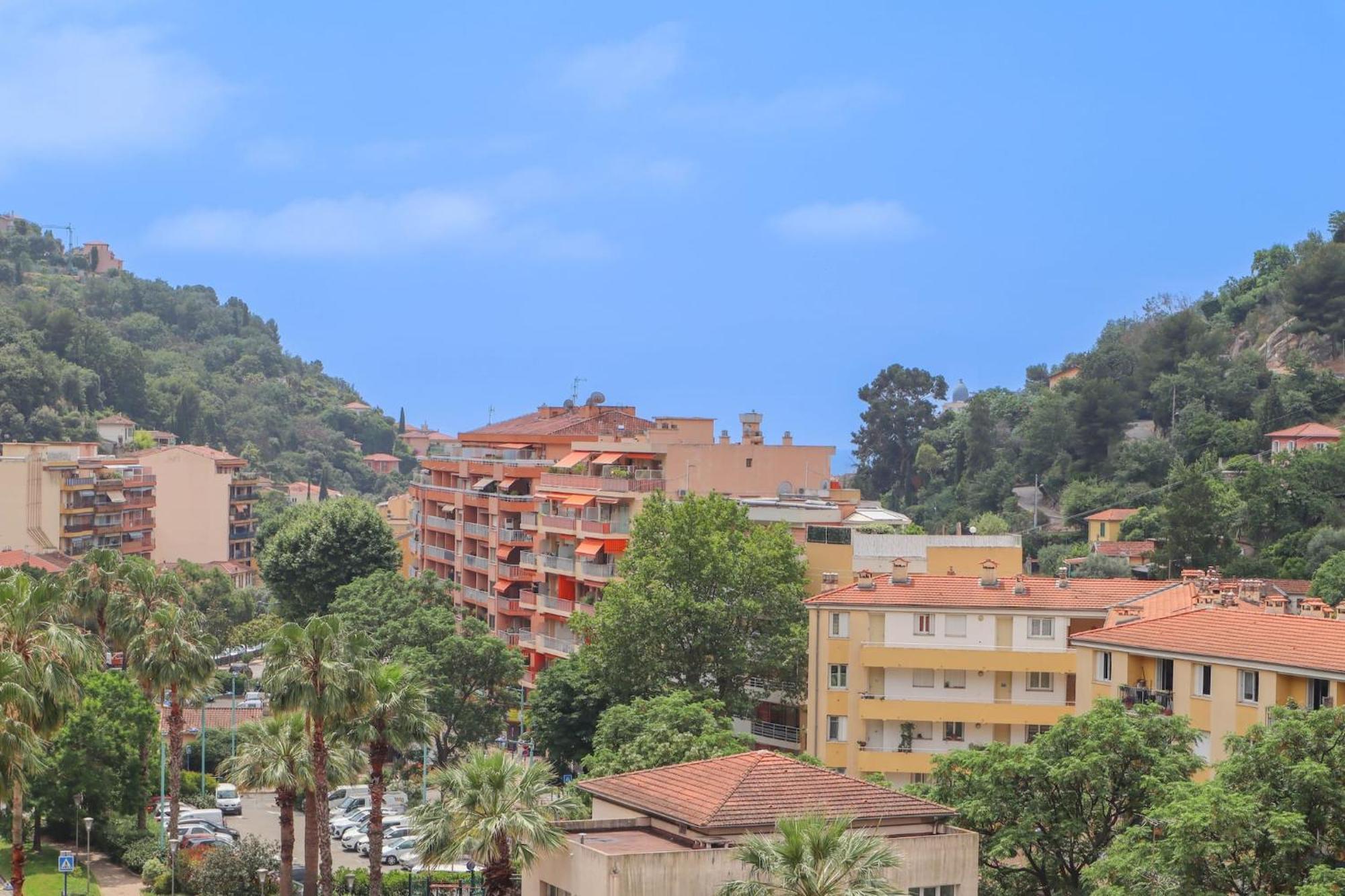 מנטון Spacieux Rooftop Parking, Terrasse Ensoleillee מראה חיצוני תמונה