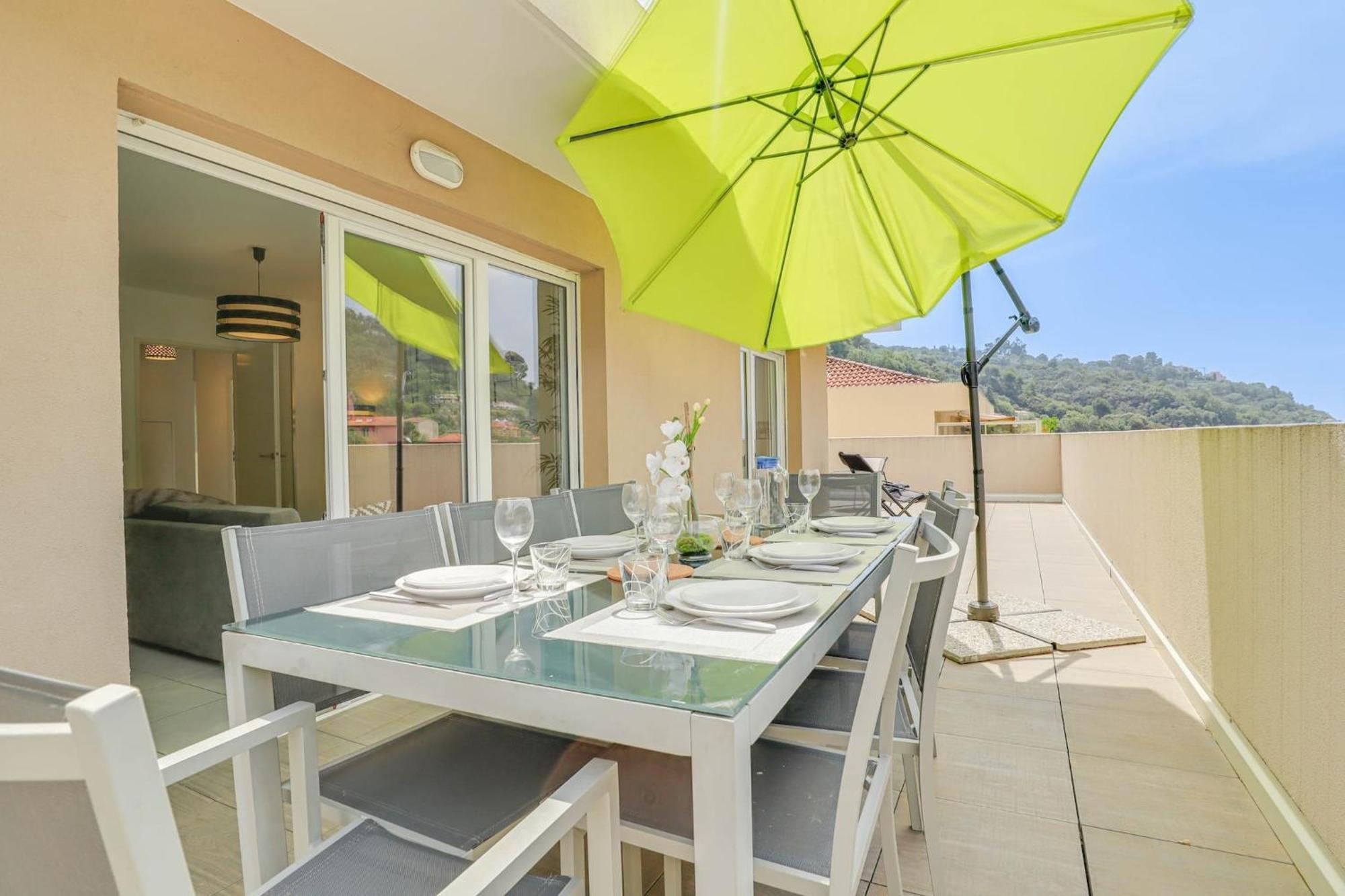 מנטון Spacieux Rooftop Parking, Terrasse Ensoleillee מראה חיצוני תמונה