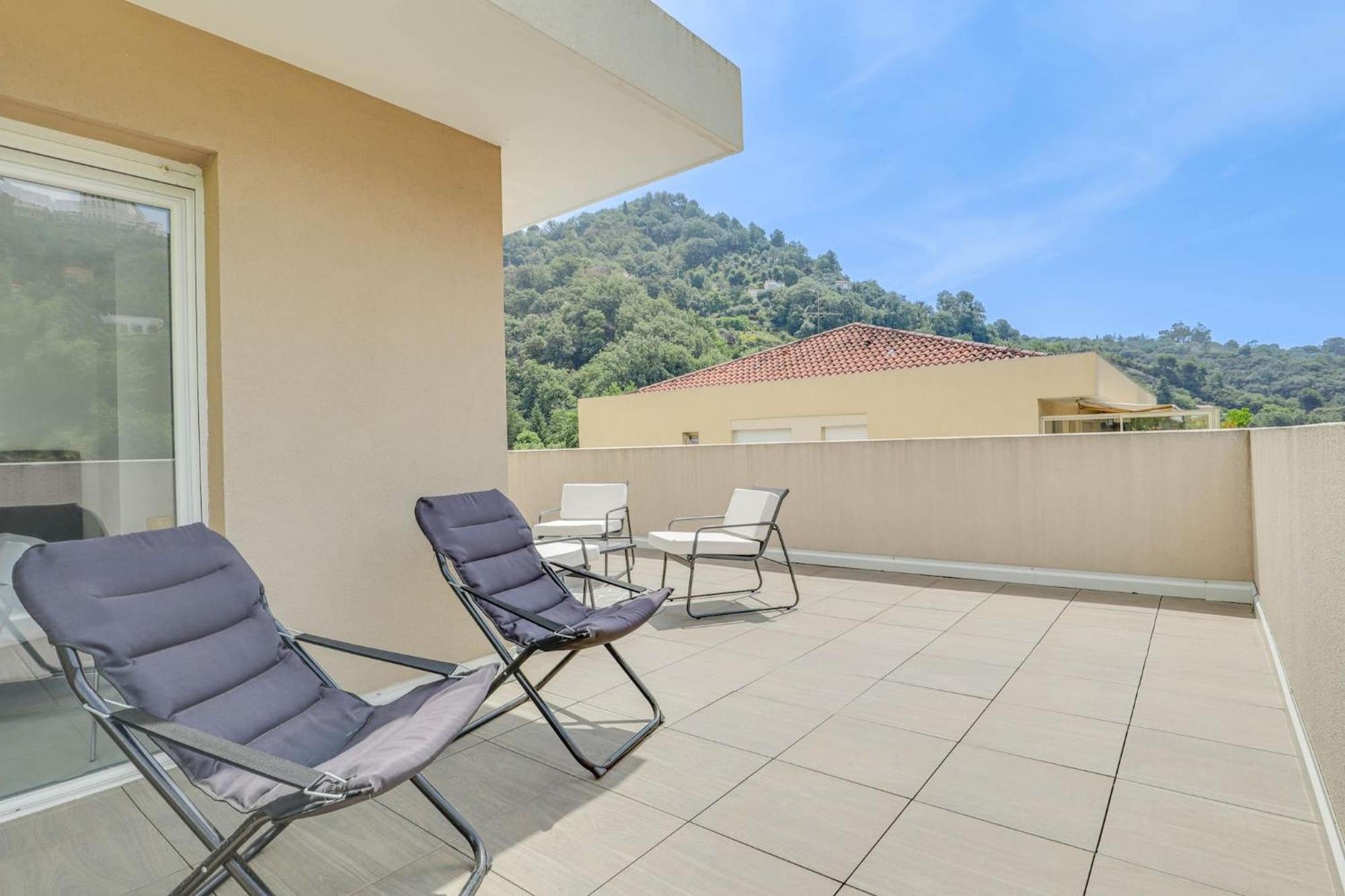 מנטון Spacieux Rooftop Parking, Terrasse Ensoleillee מראה חיצוני תמונה
